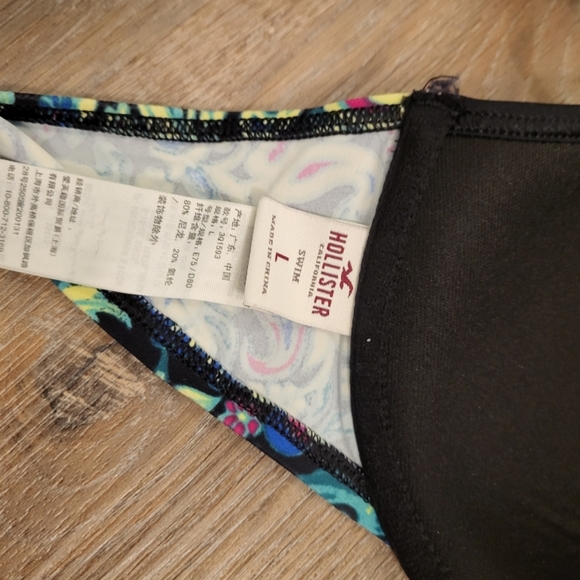 Hollister Bikini Swim Top Size Large - Picture 4 of 5
